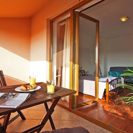 Brijunisol - 3 Apartments Top Position Near The Beautiful Beach Fažana Eksteriør bilde