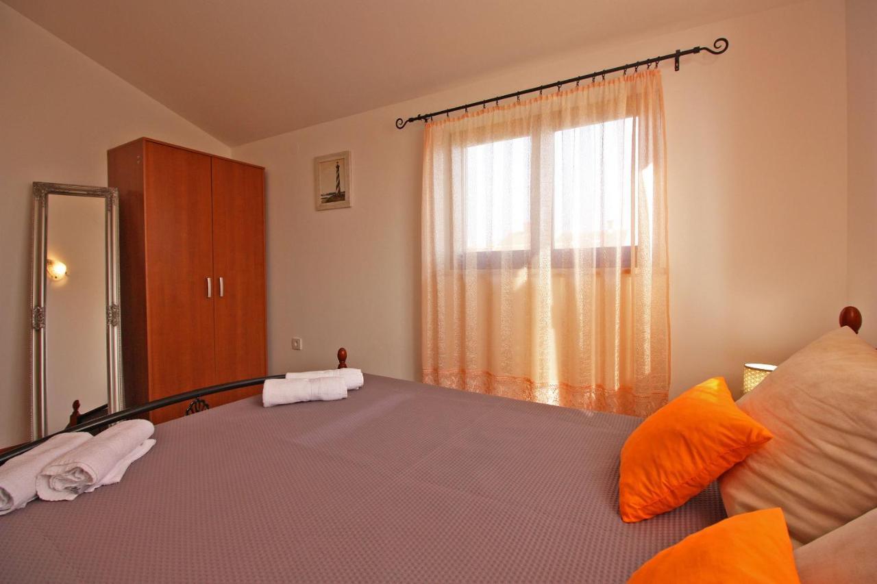 Brijunisol - 3 Apartments Top Position Near The Beautiful Beach Fažana Eksteriør bilde
