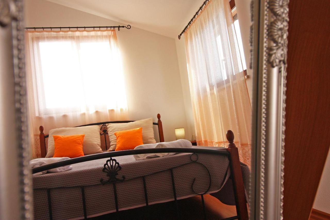 Brijunisol - 3 Apartments Top Position Near The Beautiful Beach Fažana Eksteriør bilde
