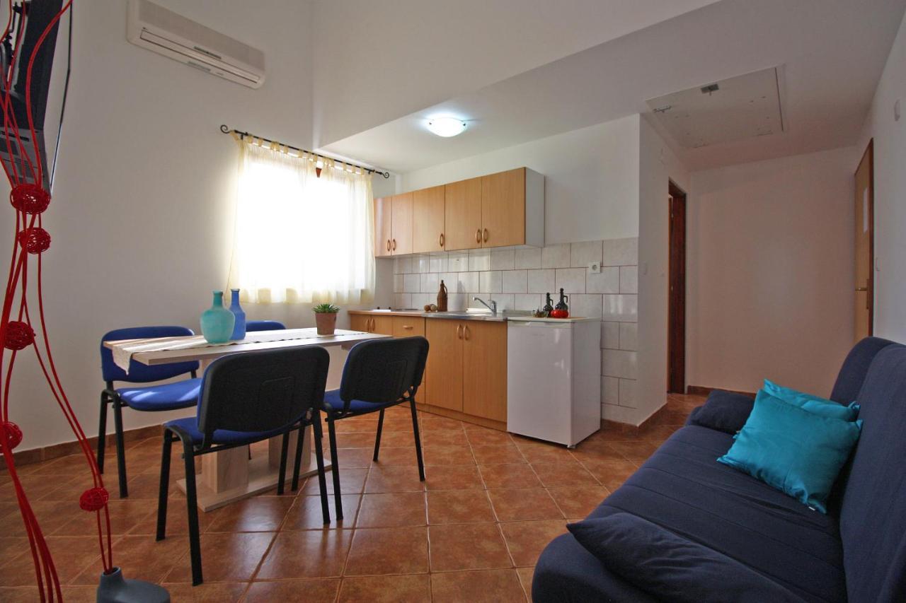 Brijunisol - 3 Apartments Top Position Near The Beautiful Beach Fažana Eksteriør bilde