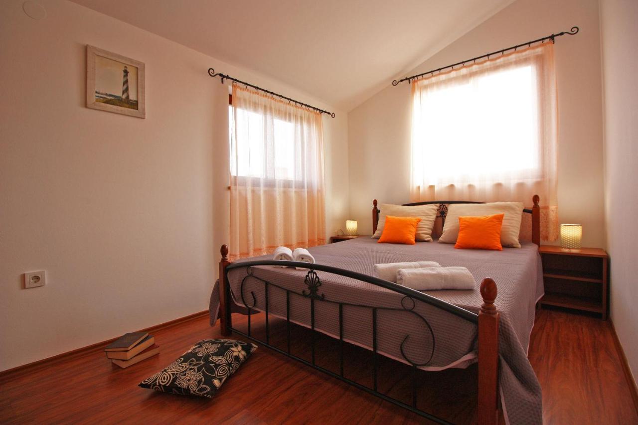 Brijunisol - 3 Apartments Top Position Near The Beautiful Beach Fažana Eksteriør bilde