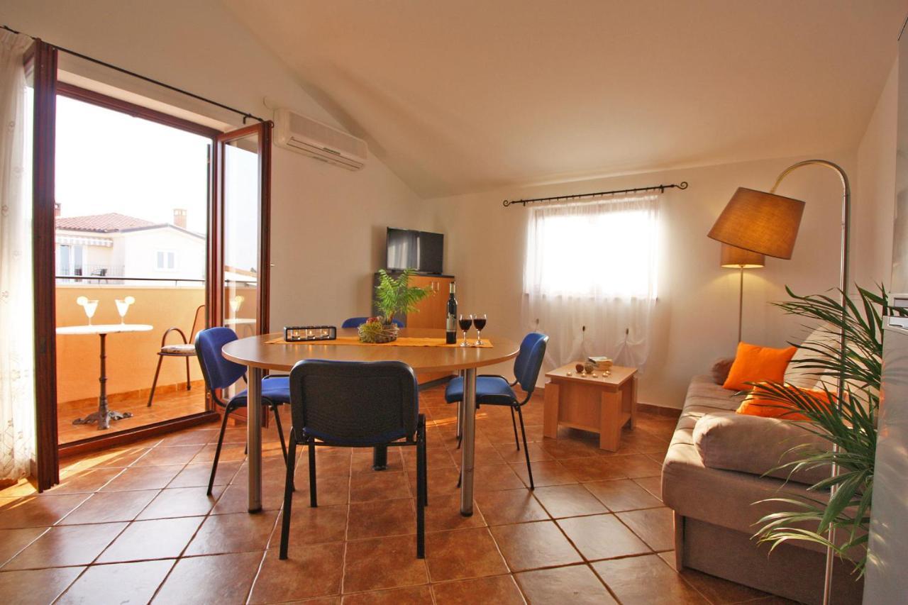 Brijunisol - 3 Apartments Top Position Near The Beautiful Beach Fažana Eksteriør bilde