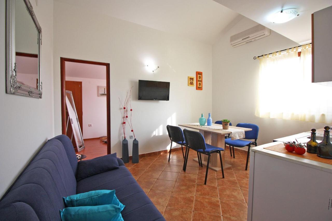 Brijunisol - 3 Apartments Top Position Near The Beautiful Beach Fažana Eksteriør bilde