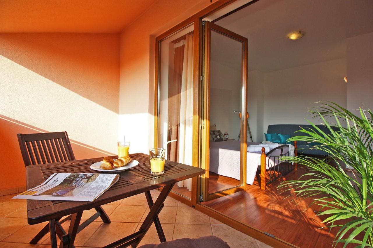 Brijunisol - 3 Apartments Top Position Near The Beautiful Beach Fažana Eksteriør bilde