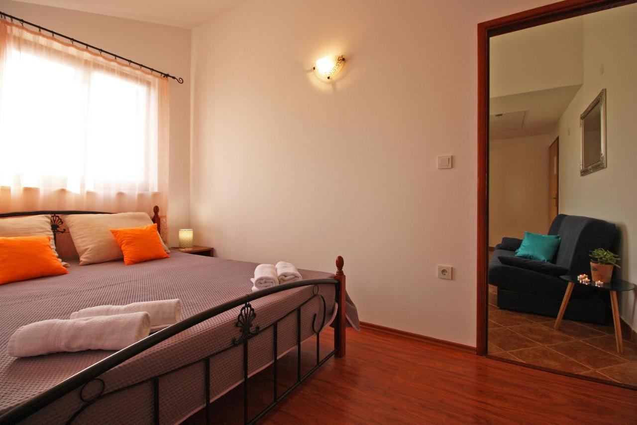 Brijunisol - 3 Apartments Top Position Near The Beautiful Beach Fažana Eksteriør bilde
