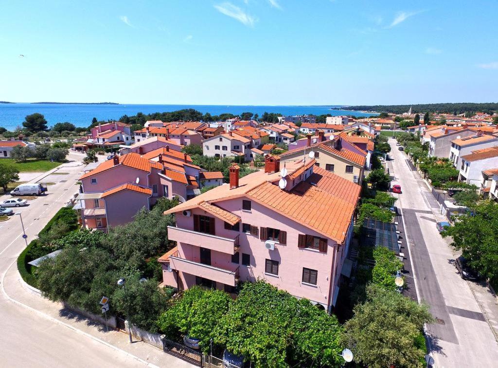 Brijunisol - 3 Apartments Top Position Near The Beautiful Beach Fažana Eksteriør bilde